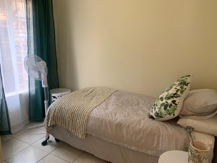 3 Bedroom Property for Sale in Safari Gardens North West